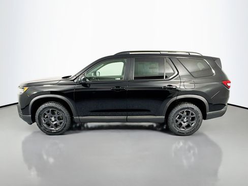New 2026 Honda Pilot TrailSport image 8