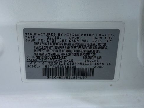 Used 2025 Nissan Versa S FWD image 31