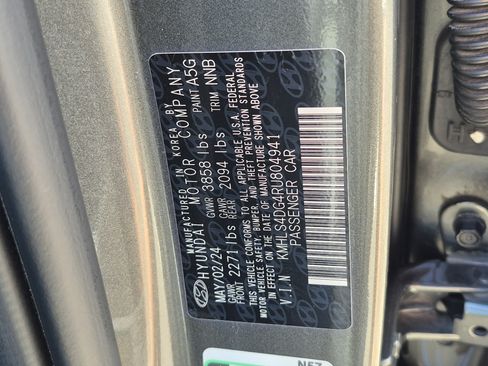 Certified 2024 Hyundai Elantra SEL w/ Convenience Package FWD image 32