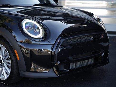 Used 2023 MINI Cooper S image 2