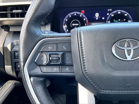 Used 2026 Toyota 4Runner Limited AWD/4WD image 24