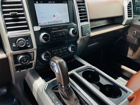Used 2019 Ford F150 King Ranch w/ Equipment Group 601A Luxury AWD/4WD image 15