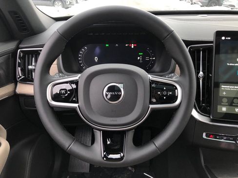 New 2026 Volvo XC90 T8 Plus w/ Protection Package Premier image 17