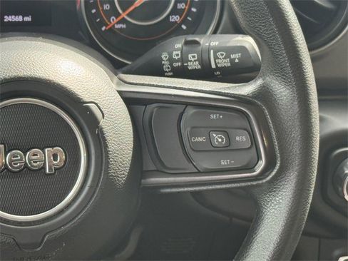 Used 2023 Jeep Wrangler Willys image 25