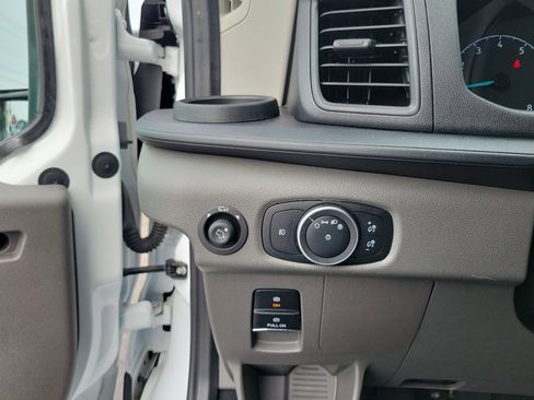 Certified 2023 Ford Transit 350 XLT image 22