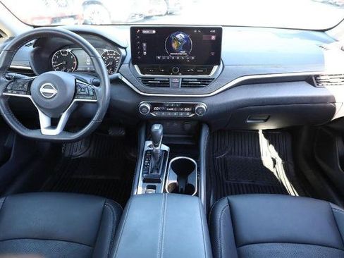 Certified 2025 Nissan Altima 2.5 SL FWD image 22