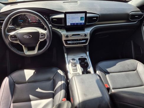 Used 2022 Ford Explorer XLT RWD image 19