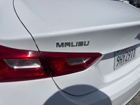 Used 2024 Chevrolet Malibu LT FWD image 13