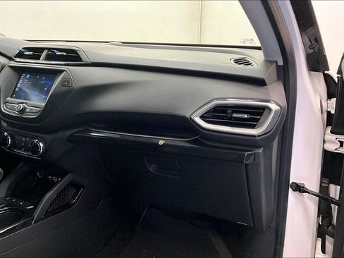 Used 2023 Chevrolet TrailBlazer LS FWD image 14