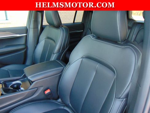 New 2026 Jeep Grand Cherokee Limited w/ Limited Altitude Package AWD/4WD image 34