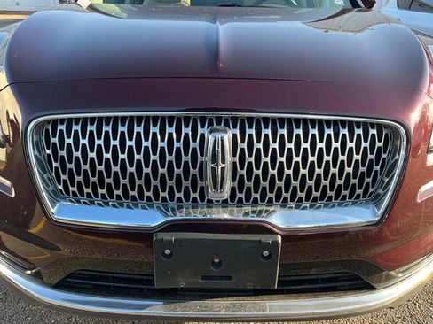 Used 2022 Lincoln Nautilus Reserve image 7