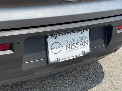 Certified 2024 Nissan Pathfinder SV w/ Black Appearance Package AWD/4WD image 33