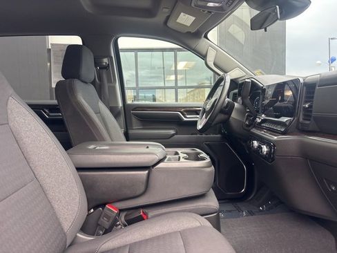 Used 2023 GMC Sierra 1500 Elevation w/ LPO, Elevation Black Package image 10