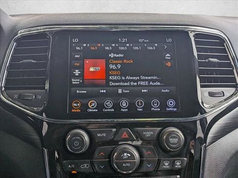 Used 2020 Jeep Grand Cherokee Laredo w/ Quick Order Package 2BN North AWD/4WD image 14