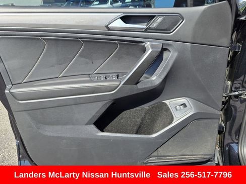 Used 2022 Volkswagen Tiguan SE R-Line FWD image 23
