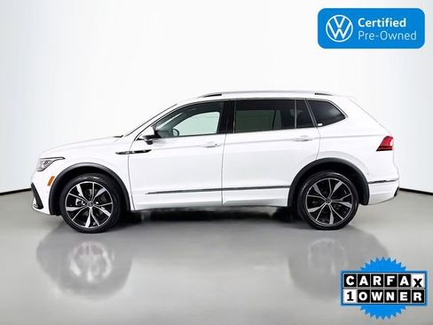 Certified 2022 Volkswagen Tiguan SEL R-Line image 4