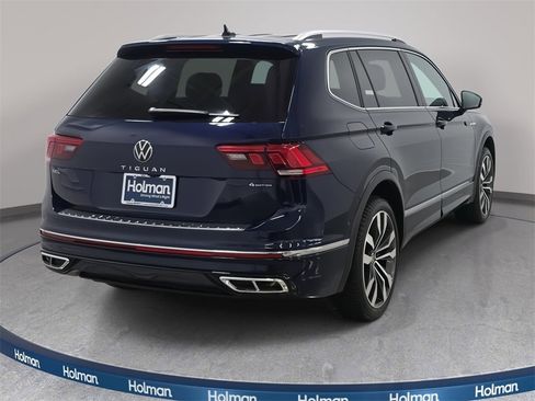 Used 2022 Volkswagen Tiguan SEL R-Line image 7