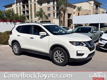 Used 2017 Nissan Rogue SV