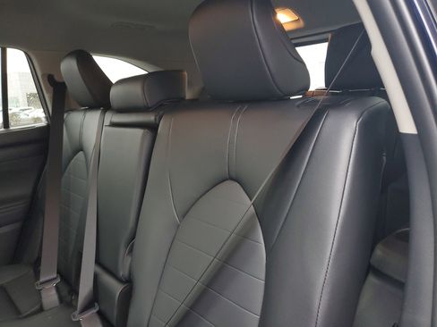 New 2026 Toyota Highlander XLE image 15