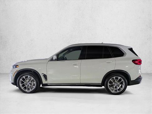 Used 2024 BMW X5 sDrive40i w/ Premium Package RWD image 9