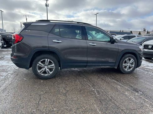 Used 2020 GMC Terrain SLE w/ Driver Convenience Package image 12