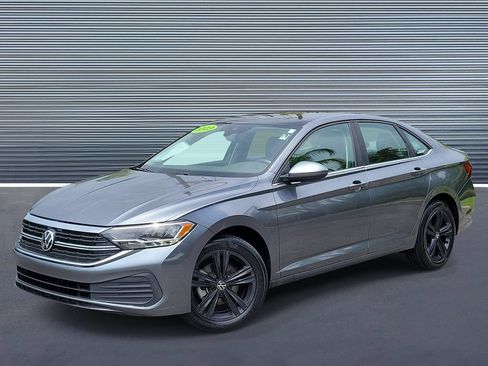 Used 2023 Volkswagen Jetta SE w/ Panoramic Sunroof Package FWD image 1