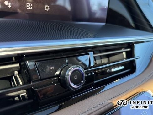 New 2026 INFINITI QX80 Luxe image 15