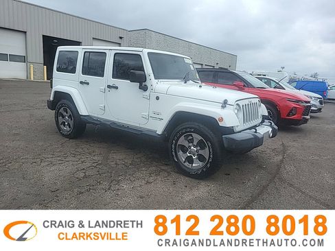 Used 2018 Jeep Wrangler Unlimited Sahara w/ Connectivity Group image 1
