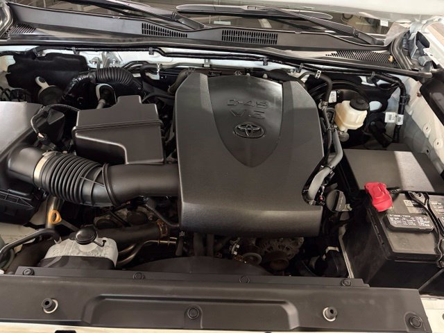 Used 2022 Toyota Tacoma SR AWD/4WD image 26