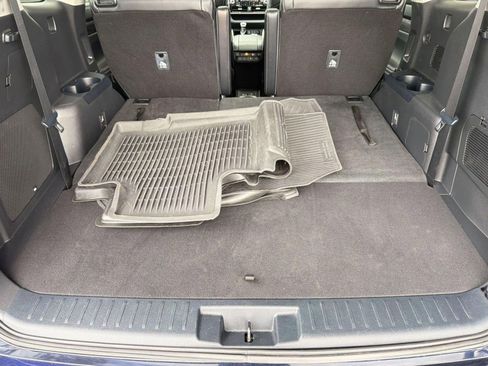 Used 2022 Toyota Highlander Platinum FWD image 37
