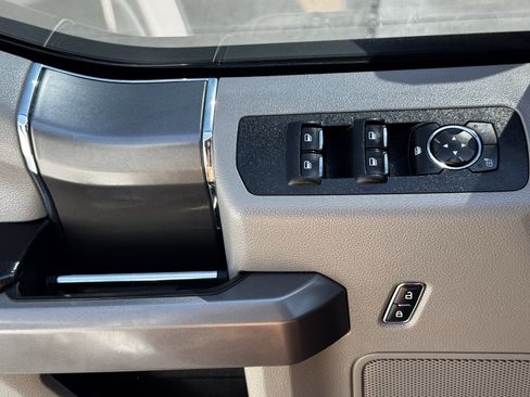 Used 2019 Ford F150 XLT w/ Equipment Group 302A Luxury image 26