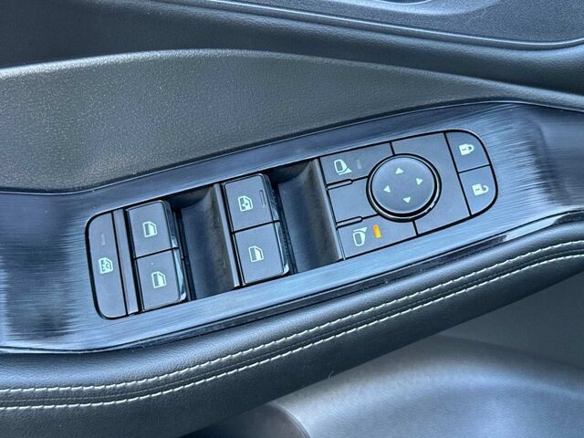 Used 2026 Nissan Rogue SV FWD image 14