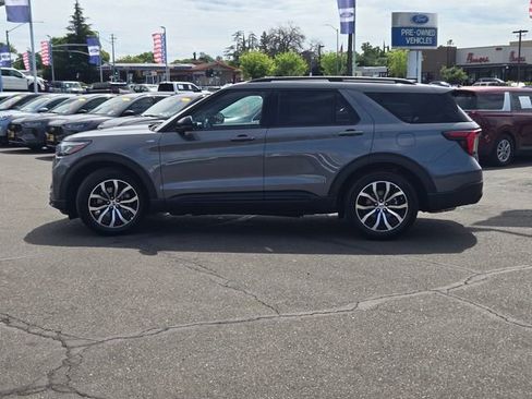 New 2026 Ford Explorer Active w/ Active Comfort Package image 12