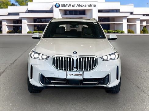 Used 2026 BMW X5 xDrive50e w/ Executive Package AWD/4WD image 2