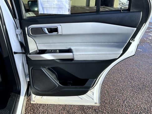 Used 2023 Ford Explorer XLT w/ Equipment Group 202A image 18