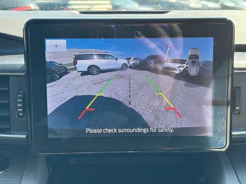 Used 2023 Ford Explorer XLT w/ Equipment Group 202A AWD/4WD image 25