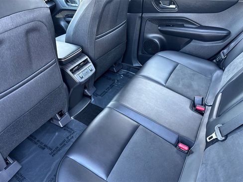 Certified 2023 Nissan Ariya AWD image 13