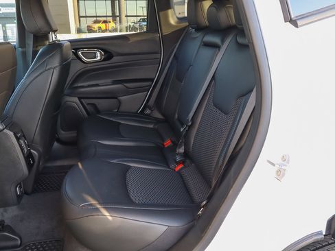 New 2026 Jeep Compass Latitude image 13