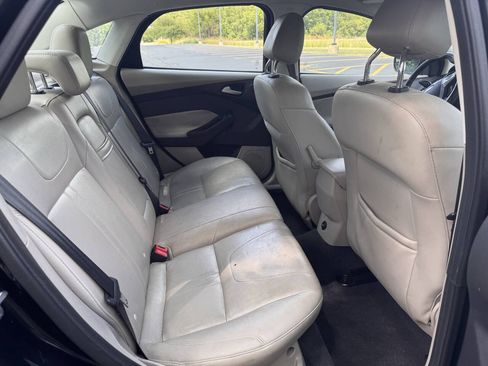 Used 2012 Ford Focus SEL FWD image 15