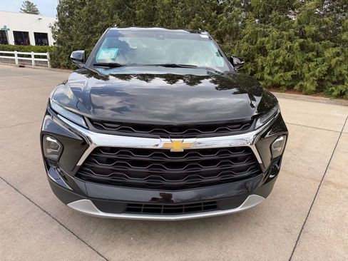 Used 2023 Chevrolet Blazer LT image 6