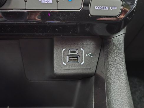 New 2026 Jeep Compass Latitude AWD/4WD image 33