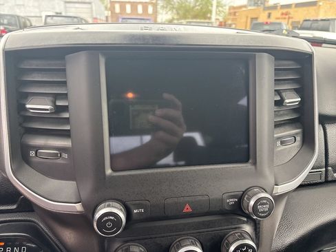 Used 2020 RAM 1500 Big Horn RWD image 29