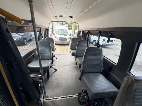 Used 2014 Ford E-250 and Econoline 250 Extended w/ Power Group RWD image 56