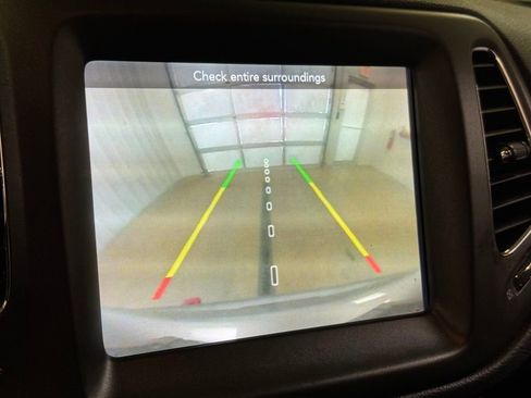 Used 2019 Jeep Compass Trailhawk AWD/4WD image 42