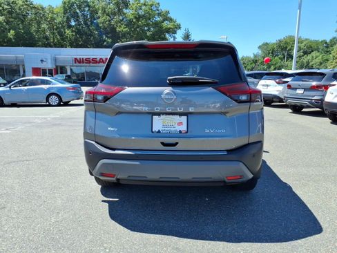 Used 2023 Nissan Rogue SV w/ SV Premium B Package AWD/4WD image 6