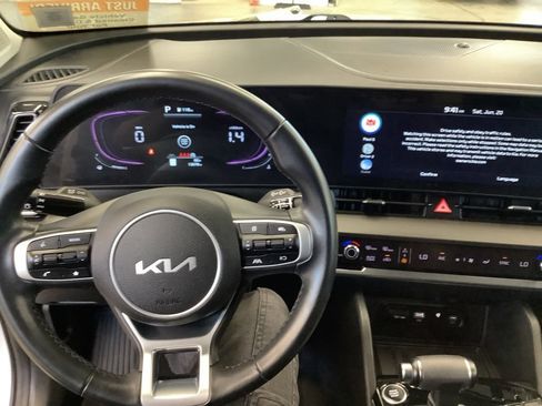 Certified 2024 Kia Sportage EX AWD/4WD image 10