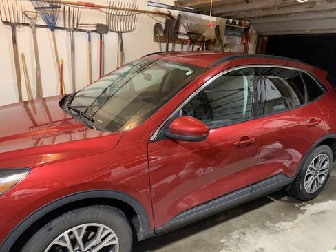 Used 2022 Ford Escape SEL image 1