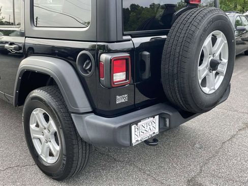 Used 2023 Jeep Wrangler Unlimited Sport AWD/4WD image 12