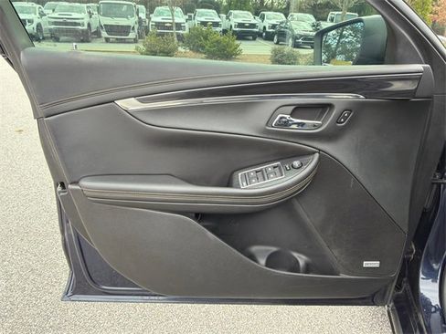 Used 2018 Chevrolet Impala Premier image 10