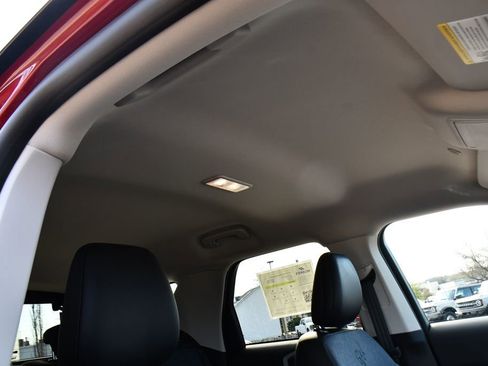 Used 2025 Ford Bronco Sport Outer Banks w/ Outer Banks Tech Package+ image 17